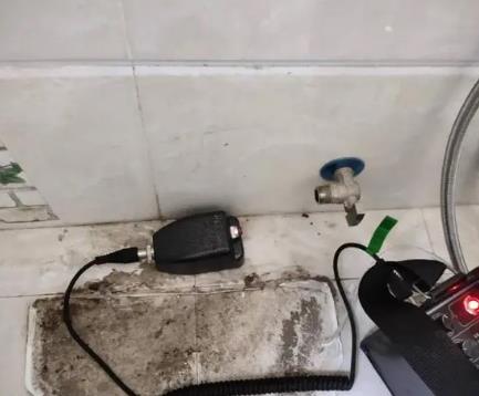 巴彦淖尔屋顶漏水维修公司分享下卫生间漏水的危害及解决方法